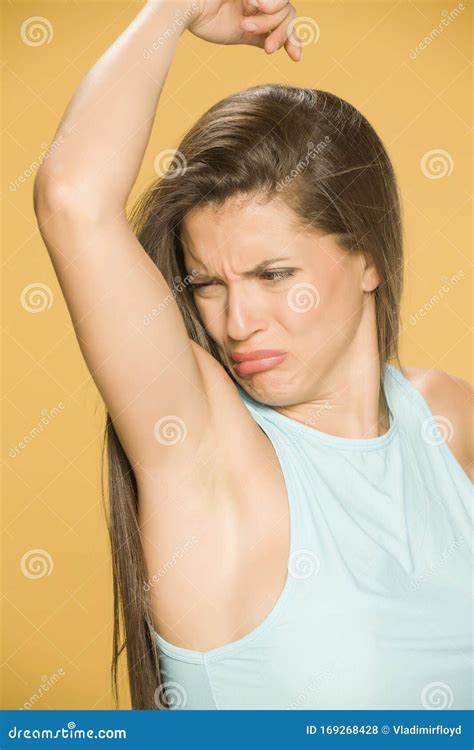 armpit smell porn